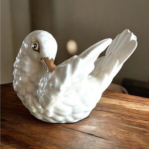 Vintage Porcelain Ceramic Fantail Dove Pigeon White Proud Puffed Chest Winged